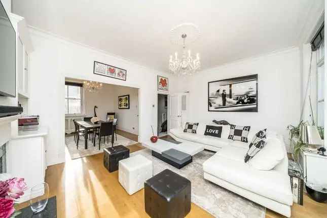 Maisonette for sale in Kings Road, London SW10