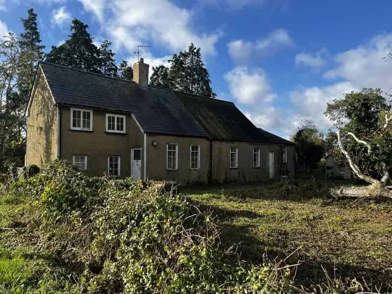 Renovation Project: Detached House with 0.25 Acre Gardens