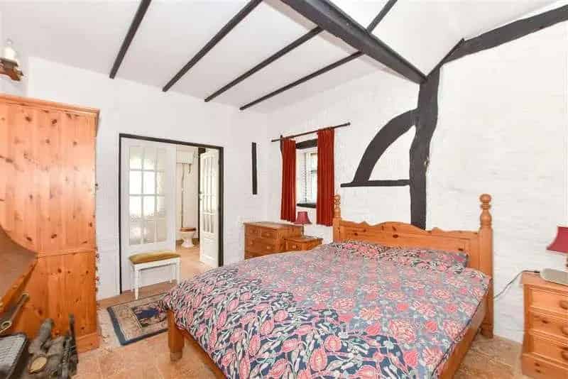 4 Bed 17th Century House For Sale with Stunning Views