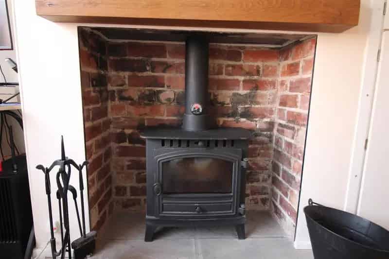 3 Bedroom Detached Bungalow House to Rent