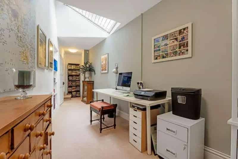 6 Bed House for Sale in Sought-After Location