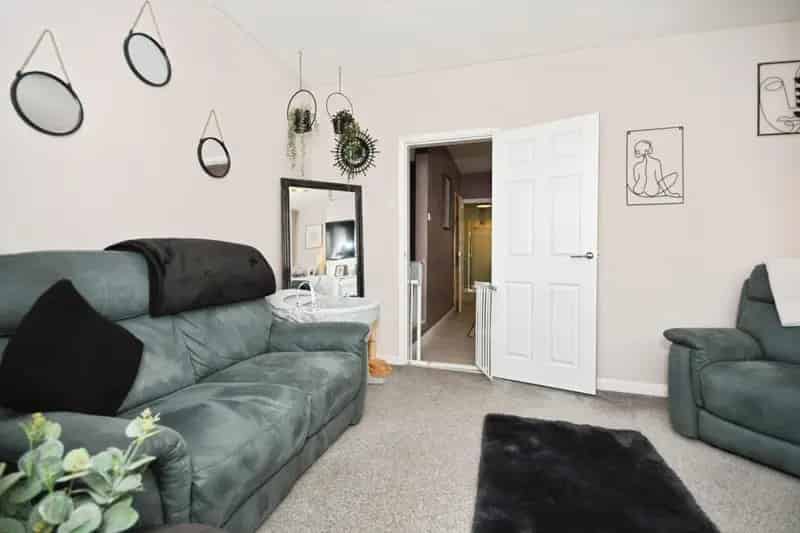 2 Bedroom House For Sale Chesterfield