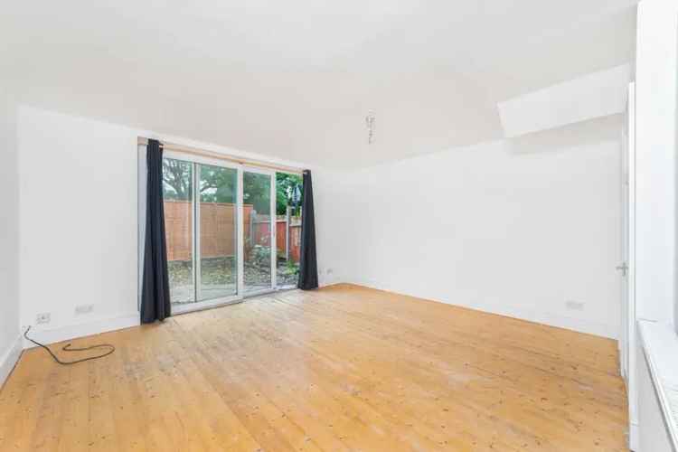 3 Bedroom House to Rent Near Shoreditch Park