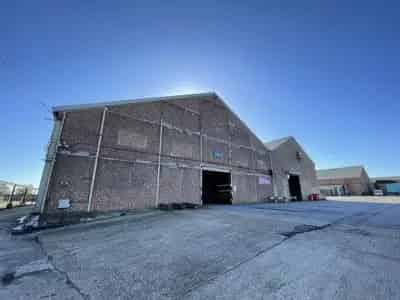Warehouse Storage Unit near Ely 15867 sq ft 9m Eaves Rail Access
