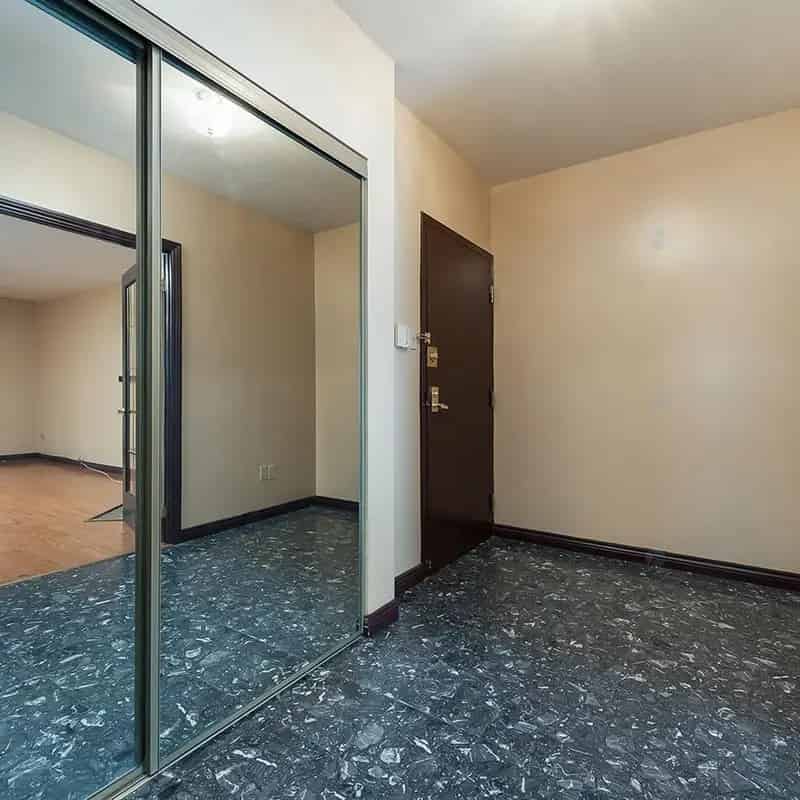 Westmount Condo for Sale 2 Beds 2 Baths Mountain View