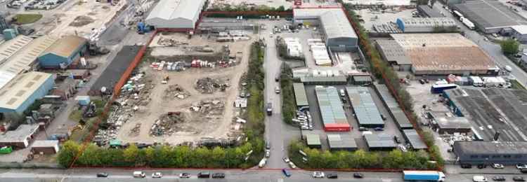 7.5 Acre Secure Storage Site with Modern Vehicle Maintenance Unit