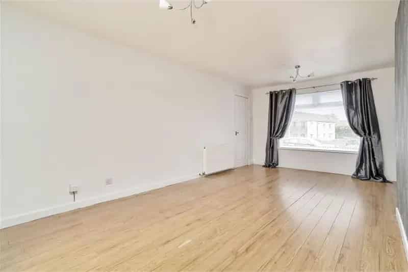 3 Bed Terraced House with 1 Reception Room