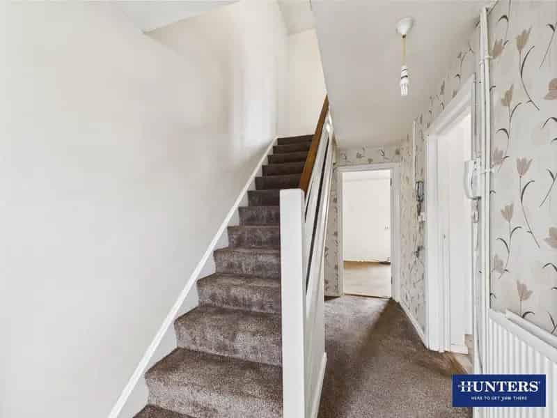 2 Bedroom Maisonette For Sale Near River Kent