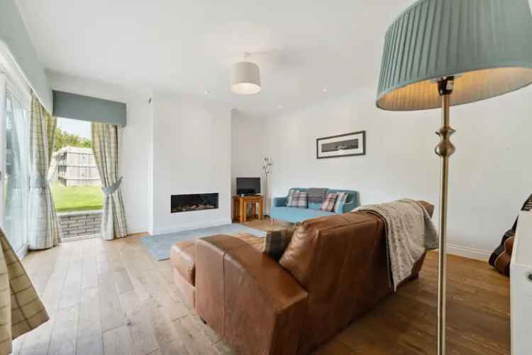 4 Bedroom Detached Bungalow in Carmunnock