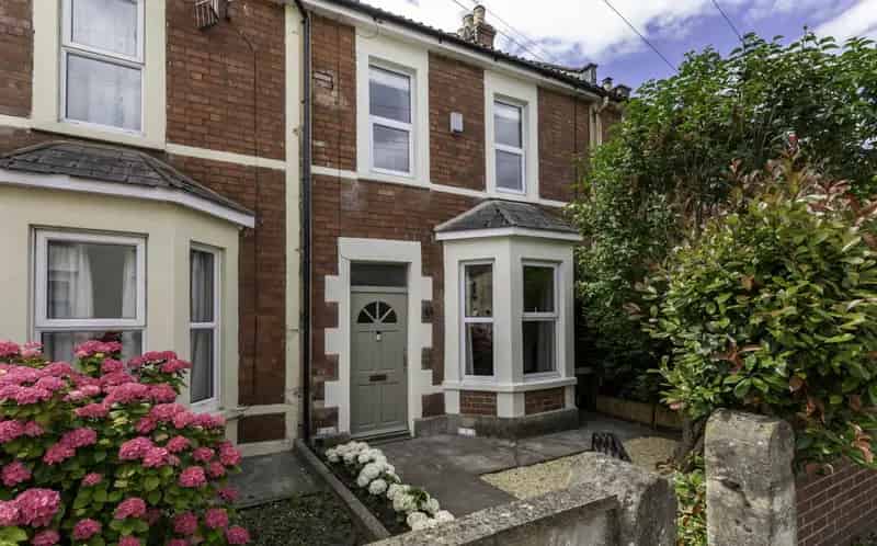3 Bedroom Terraced House to Rent in Bath