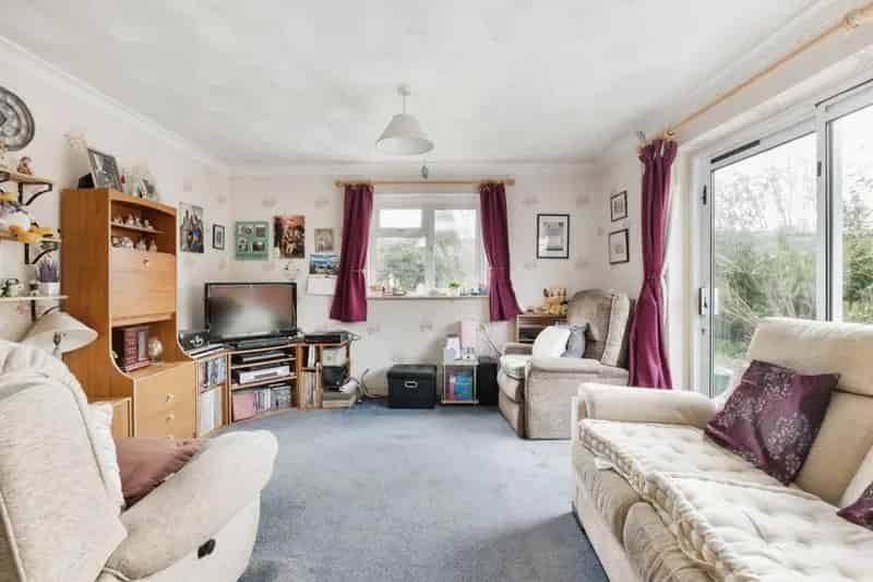 3 Bed Bungalow Near Wymondham - Ideal for Families