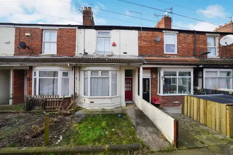 2 bedroom terraced house for sale