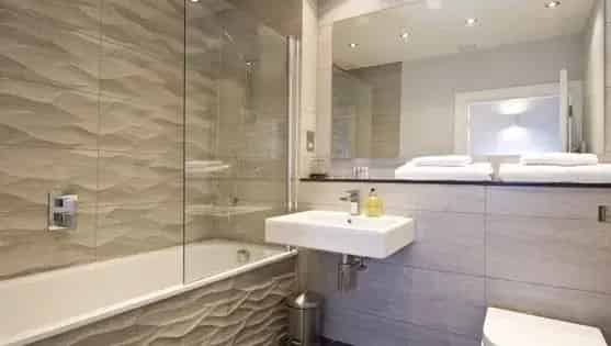 1 Room 65m² Flat in London - Fully Furnished and Convenient