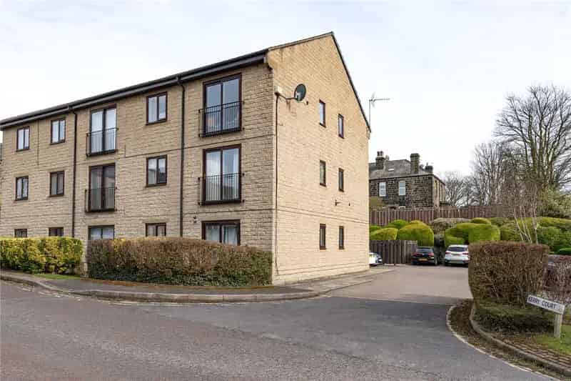 2 Bed Apartment Horsforth Town Street