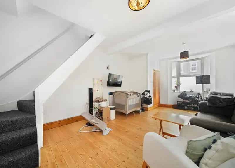 2 Bedroom End of Terrace House Stratford E15