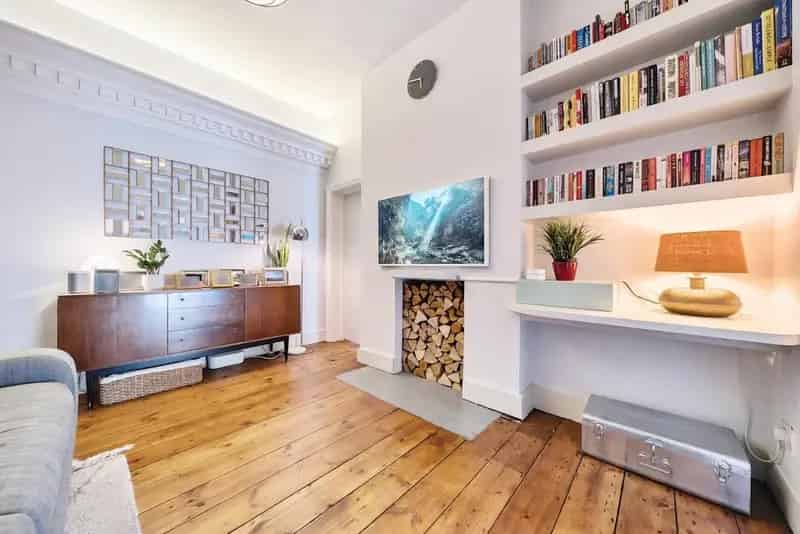 2 Bedroom Ground Floor Apartment Near Forest Hill Station