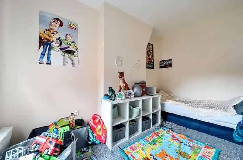 2 Bed House for Sale in Crewe - Ideal for First-Time Buyers and Investors
