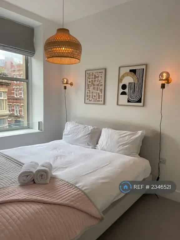 1 Bedroom Flat BS1 City Center Views