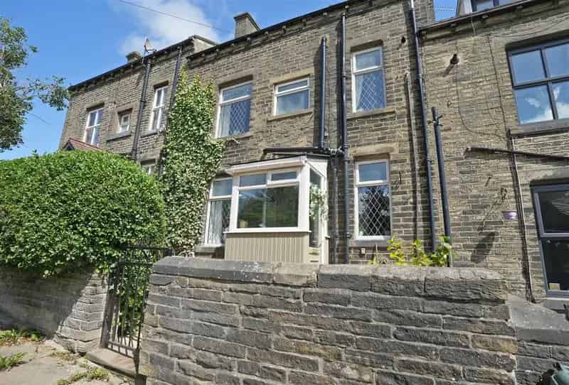 3 Bedroom Cottage for Sale Thornton