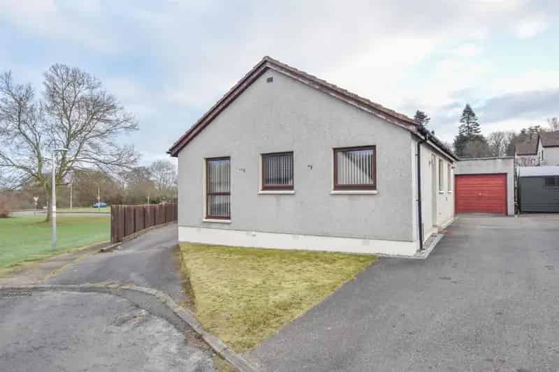 2 Bedroom Detached Bungalow for Sale in Inverness