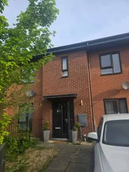 2 Bed House for Sale