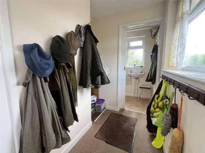 3 Bed House For Sale Family Home Deceptively Spacious Garden Parking