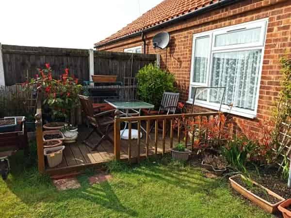 2 Double Bed Bungalow in Quiet Village Setting