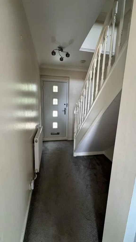 3 Bedroom Terraced House to Rent