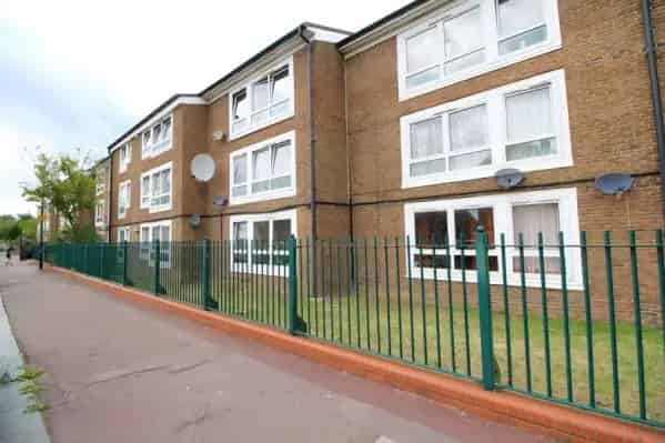 1 Bedroom Flat Swap London Secure Tenancy Right to Buy