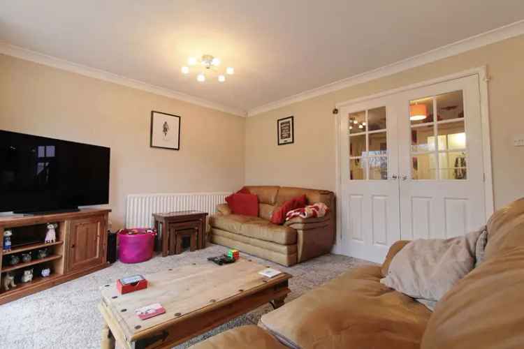 5 Bedroom Detached House for Rent