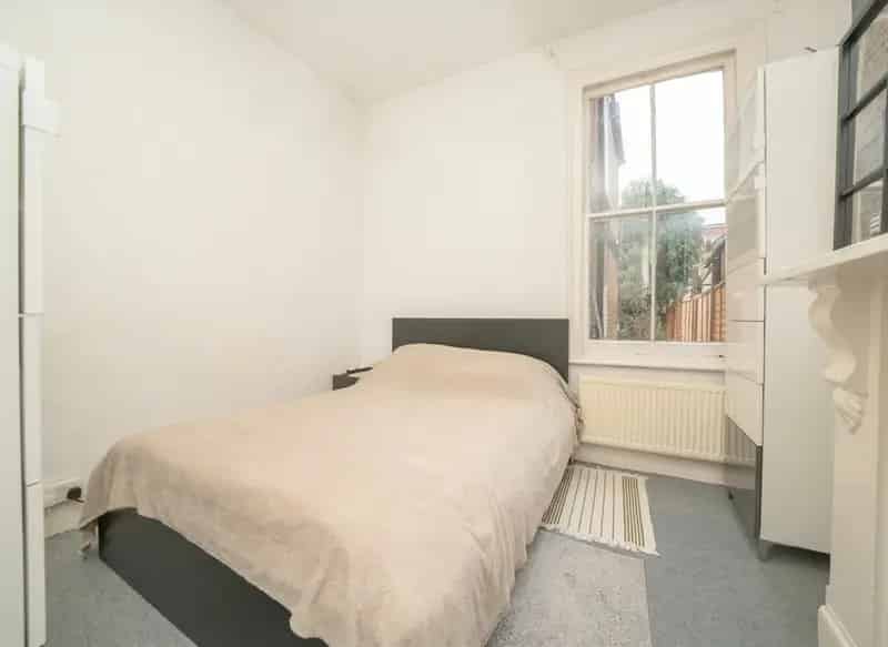 One Bedroom Garden Flat Shepherds Bush Hammersmith Chiswick