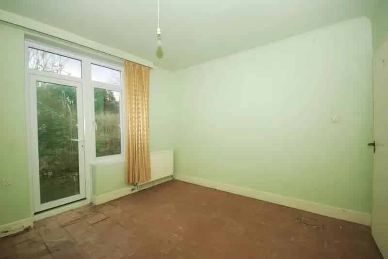 4 Bed House For Sale Requiring Modernisation Large Plot Detached Garage