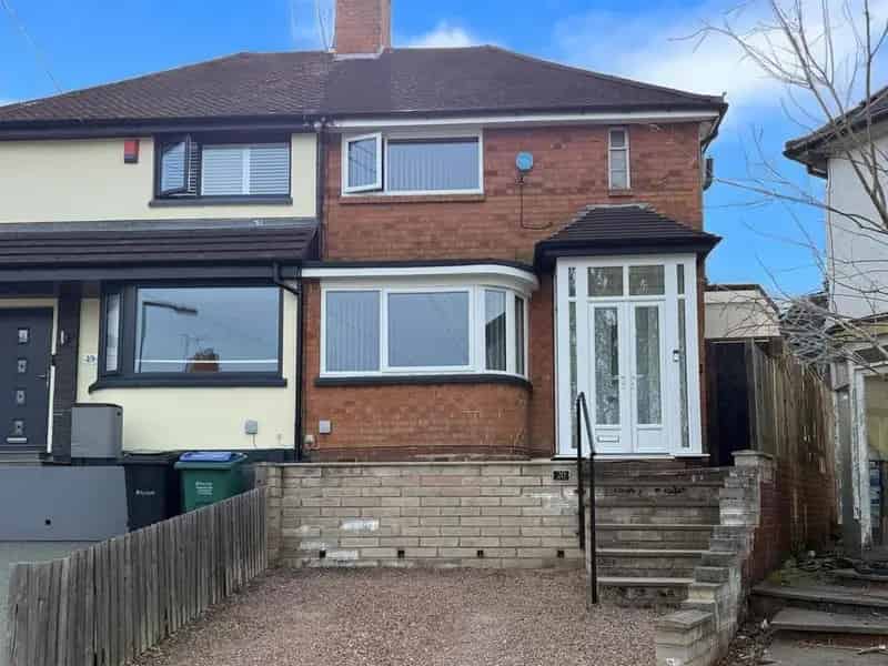 3 Bedroom Semi-Detached House for Sale
