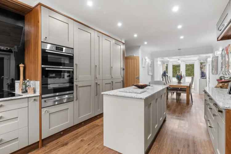 5 Bedroom Detached House with Annex Potential Cold Norton