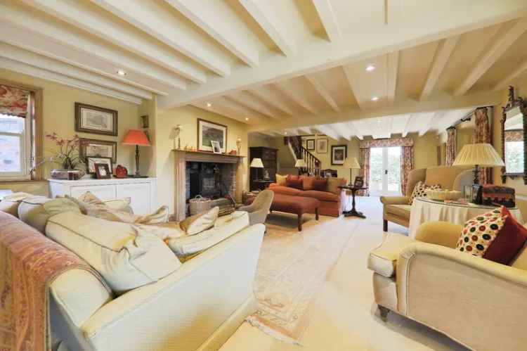 5 Bedroom Barn Conversion with Leisure Complex and Paddock