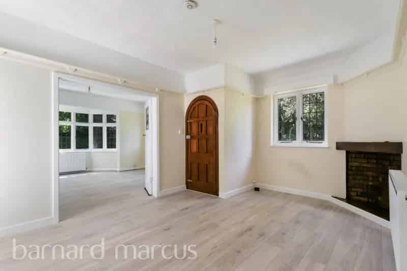 Charming 3-Bedroom Detached Bungalow To Let