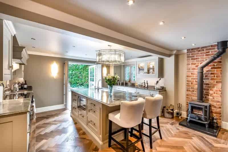 4 Bedroom Executive Home For Sale Near Bawtry Hall Estate