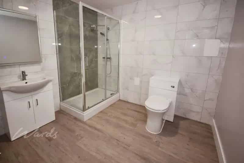 1 2 Bedroom Apartments Near Strood High Street Train Station