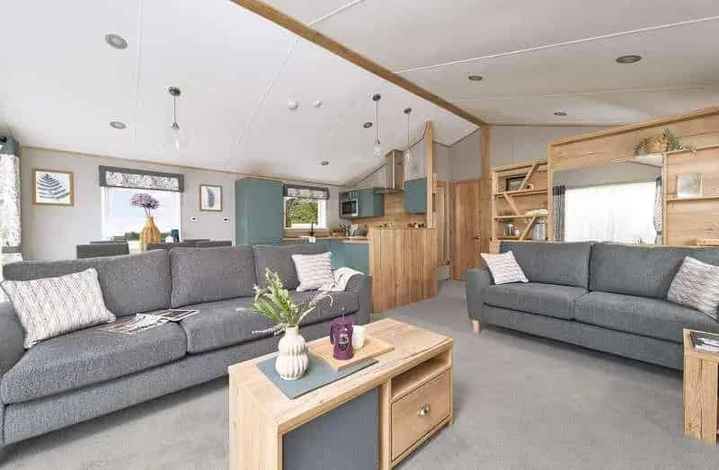 2 Bed Lodge for Sale in Tranquil Countryside Setting