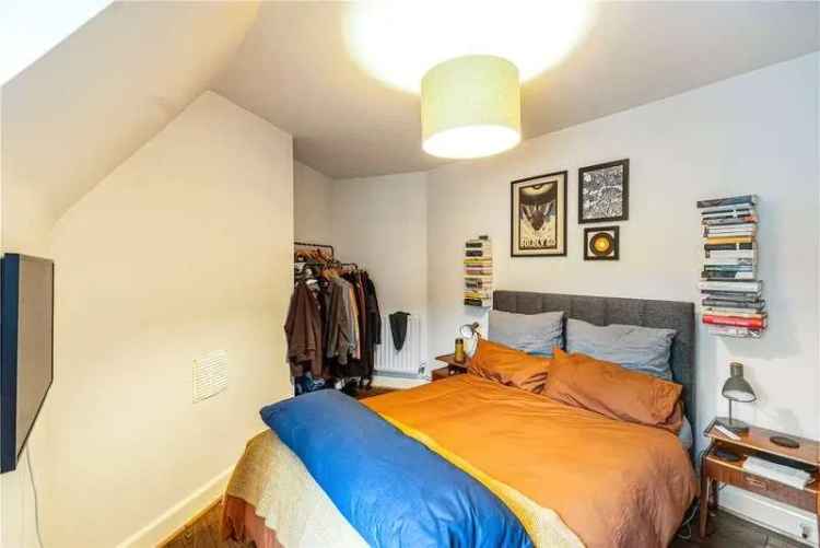 2 Bed Flat for Sale in East Dulwich