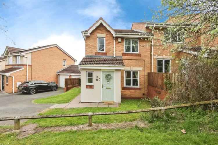 Charming 3-Bedroom House with Garden and Garage
