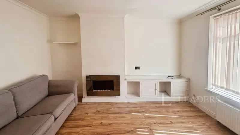 2 Bedroom Semi Detached House Highters Heath Birmingham