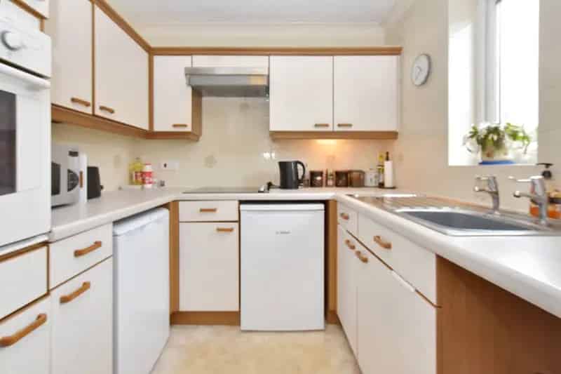 Retirement Apartment in Orchard Court Headingley