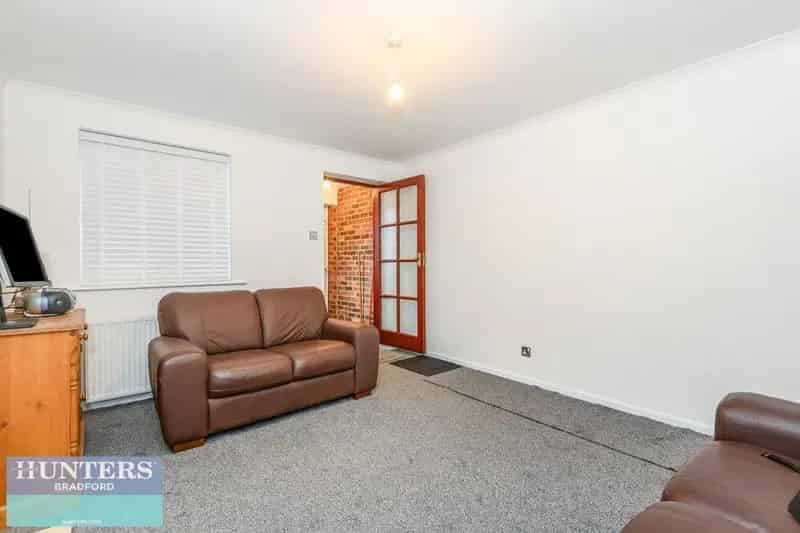 2 Bedroom Semi-Detached House for Sale in Wibsey, Bradford