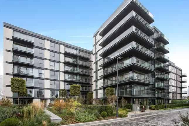 Luxury Flat for Sale Chelsea Waterfront 3 Beds 2 Baths