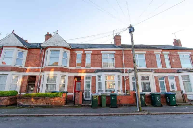 4 Bedroom Terraced House to Rent