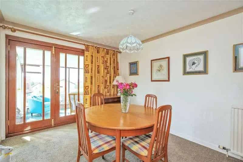 4 Bed House for Sale in Livingston's Middlewood Park