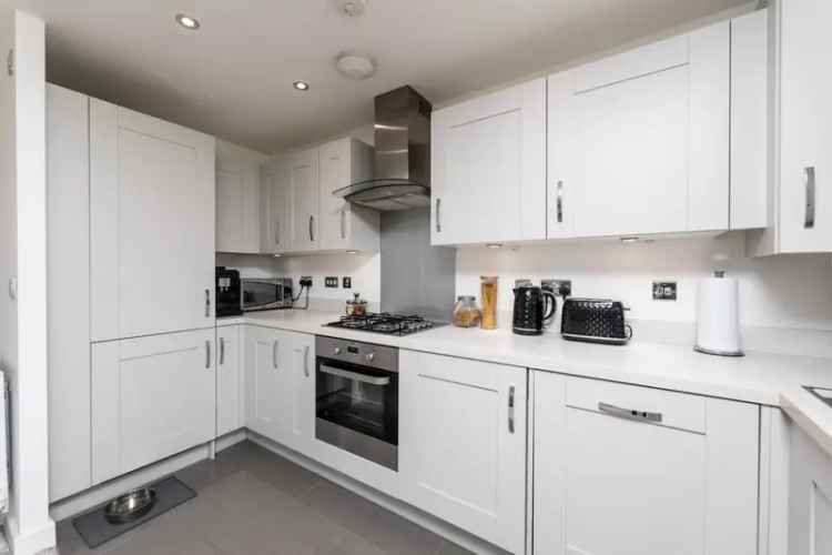 2 Bedroom Flat For Sale in Castleford