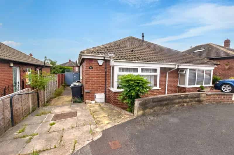 Semi Detached Bungalow Near Western Flatts Park