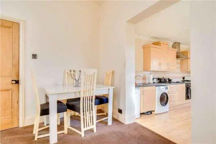 2 bed flat for sale